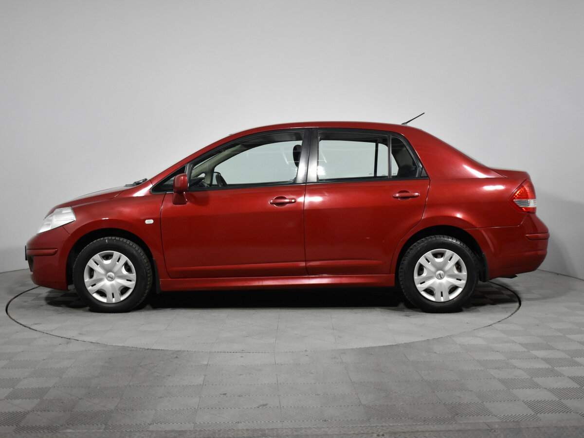 Nissan Tiida с пробегом — 2012 год. Фото: #7