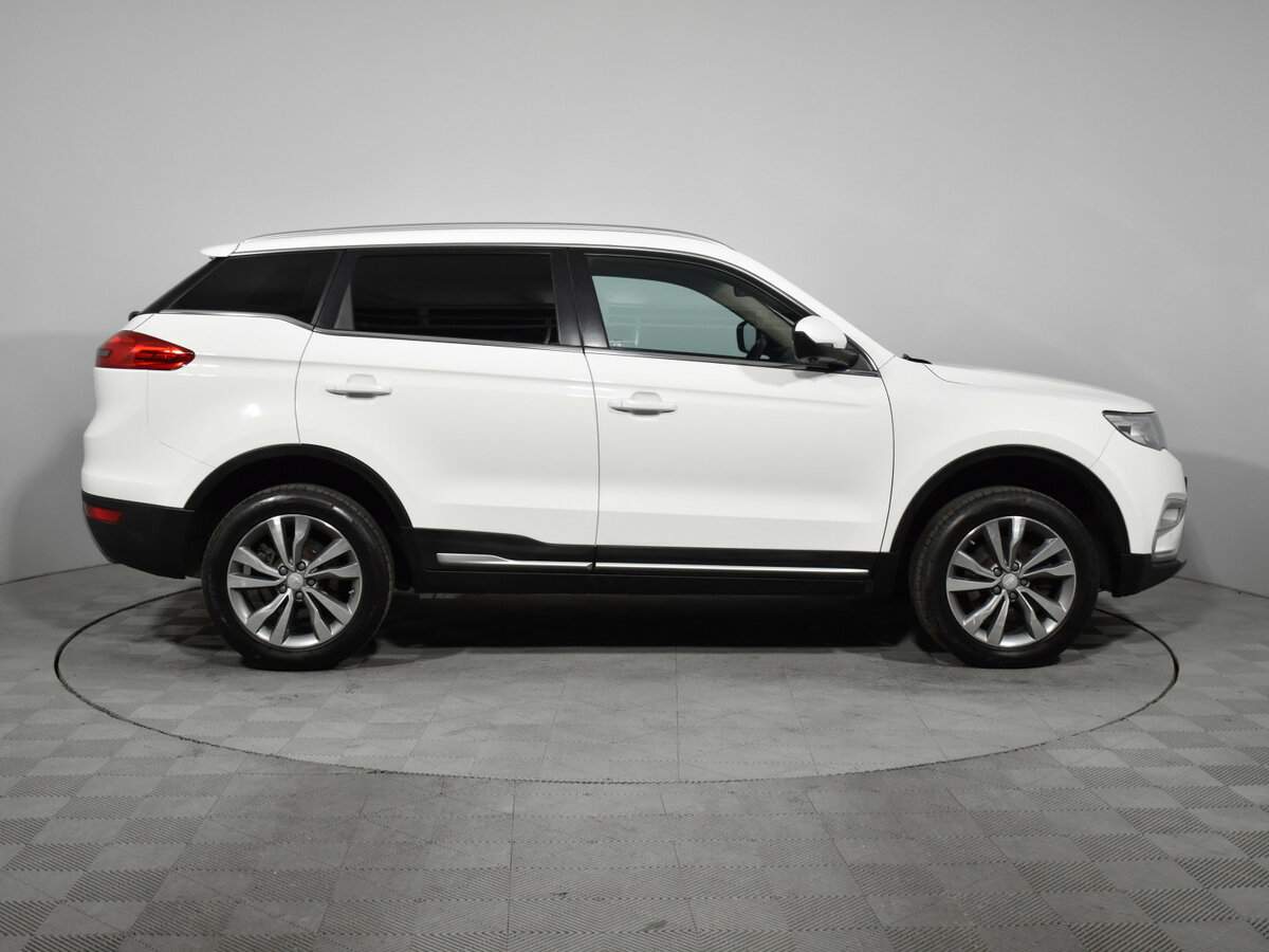 Geely Atlas с пробегом — 2020 год. Фото: #3