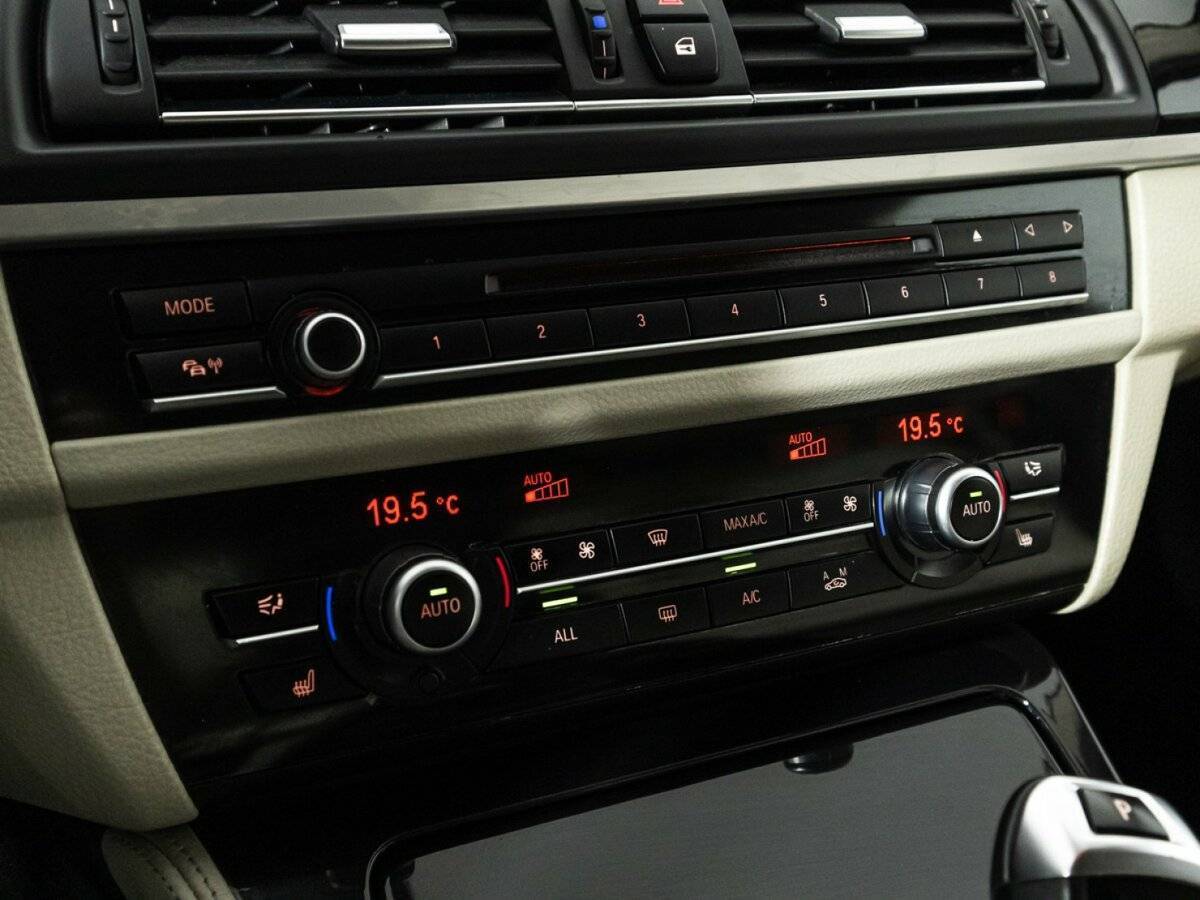 BMW 5 серии с пробегом — 2013 год. Фото: #18