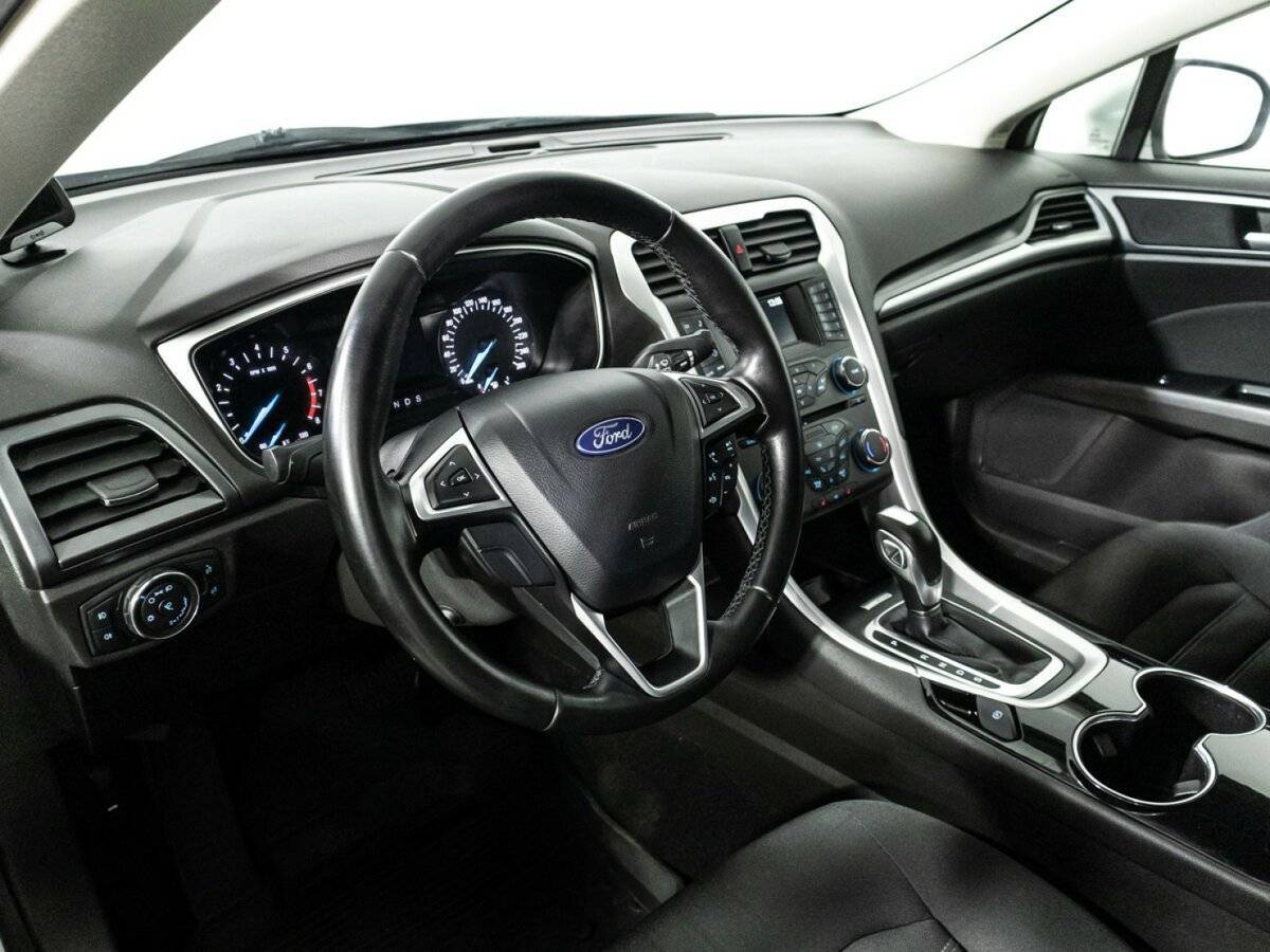 Ford Mondeo с пробегом — 2015 год. Фото: #10