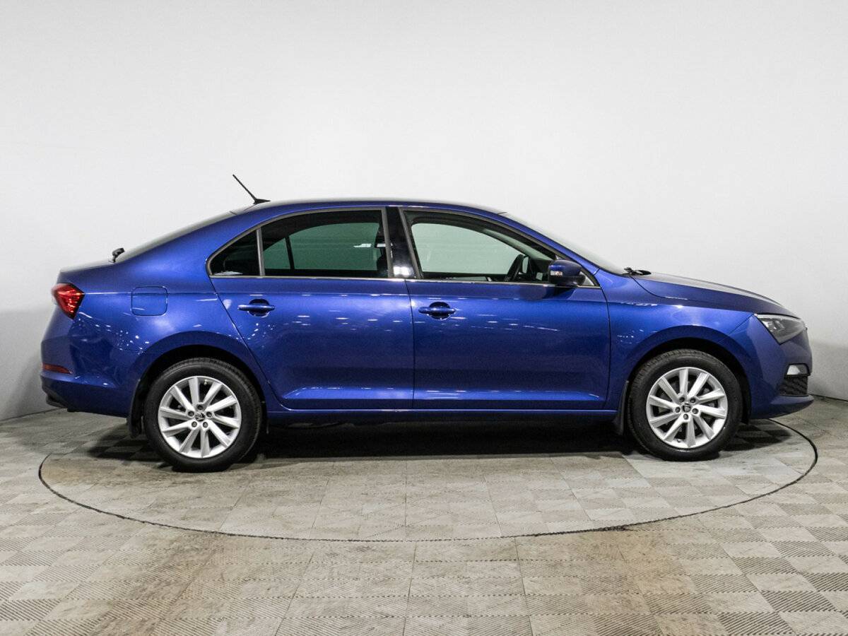 Skoda Rapid с пробегом — 2021 год. Фото: #3