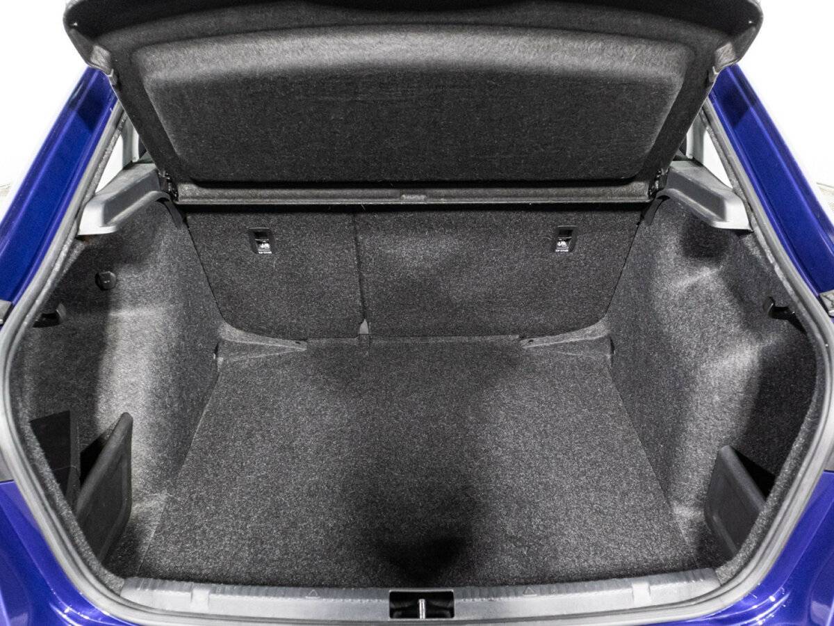 Skoda Rapid с пробегом — 2021 год. Фото: #14