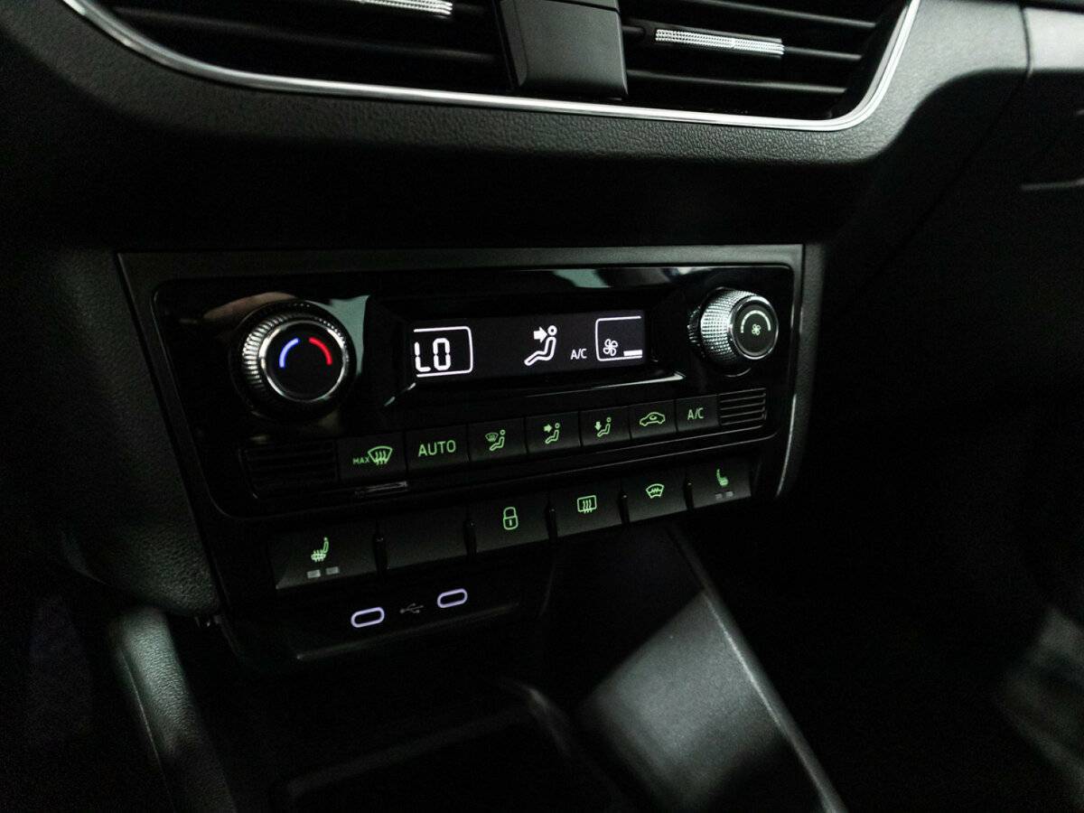Skoda Rapid с пробегом — 2021 год. Фото: #16