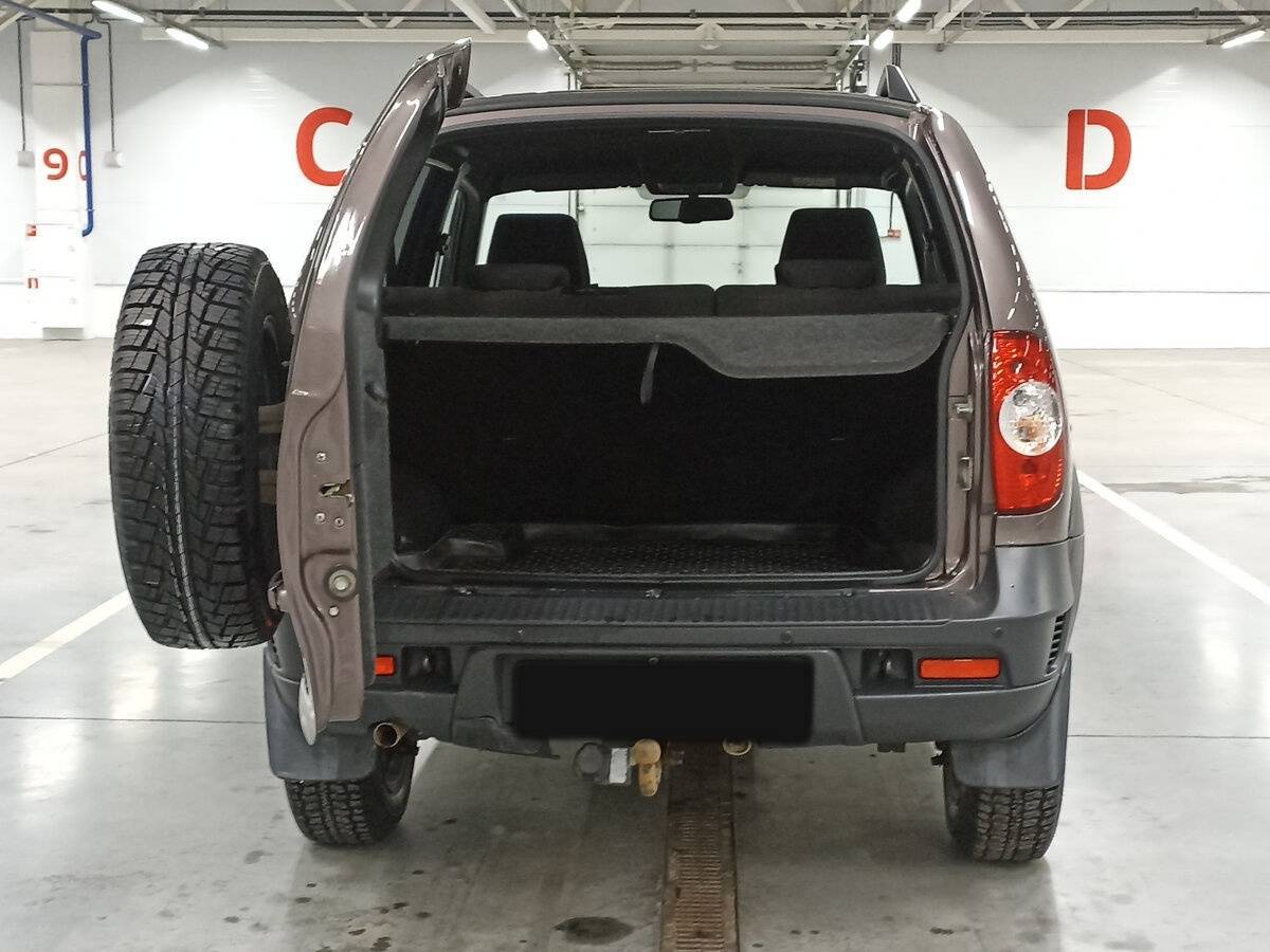 Chevrolet Niva с пробегом — 2018 год. Фото: #9