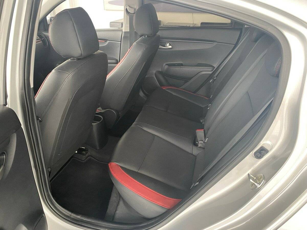 Kia Rio с пробегом — 2020 год. Фото: #11