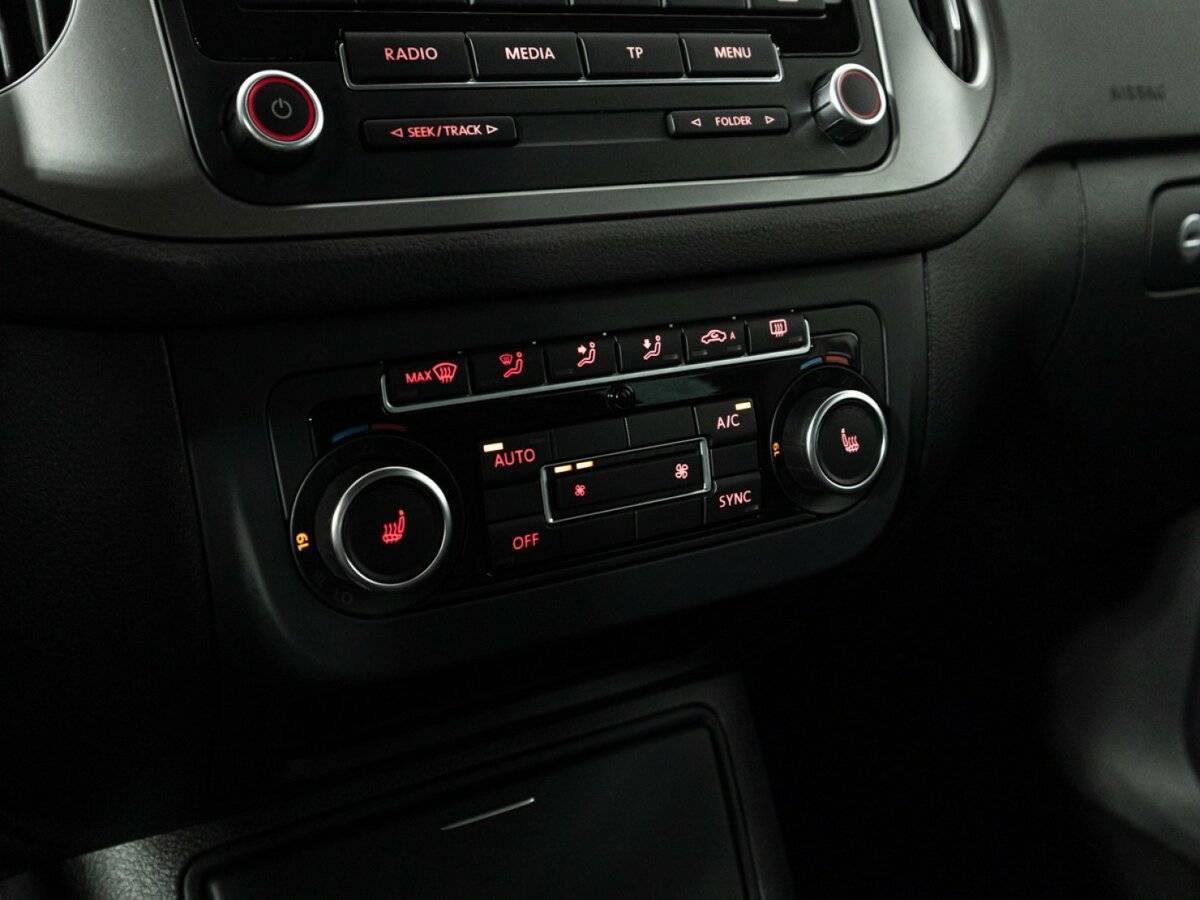 Volkswagen Tiguan с пробегом — 2015 год. Фото: #16