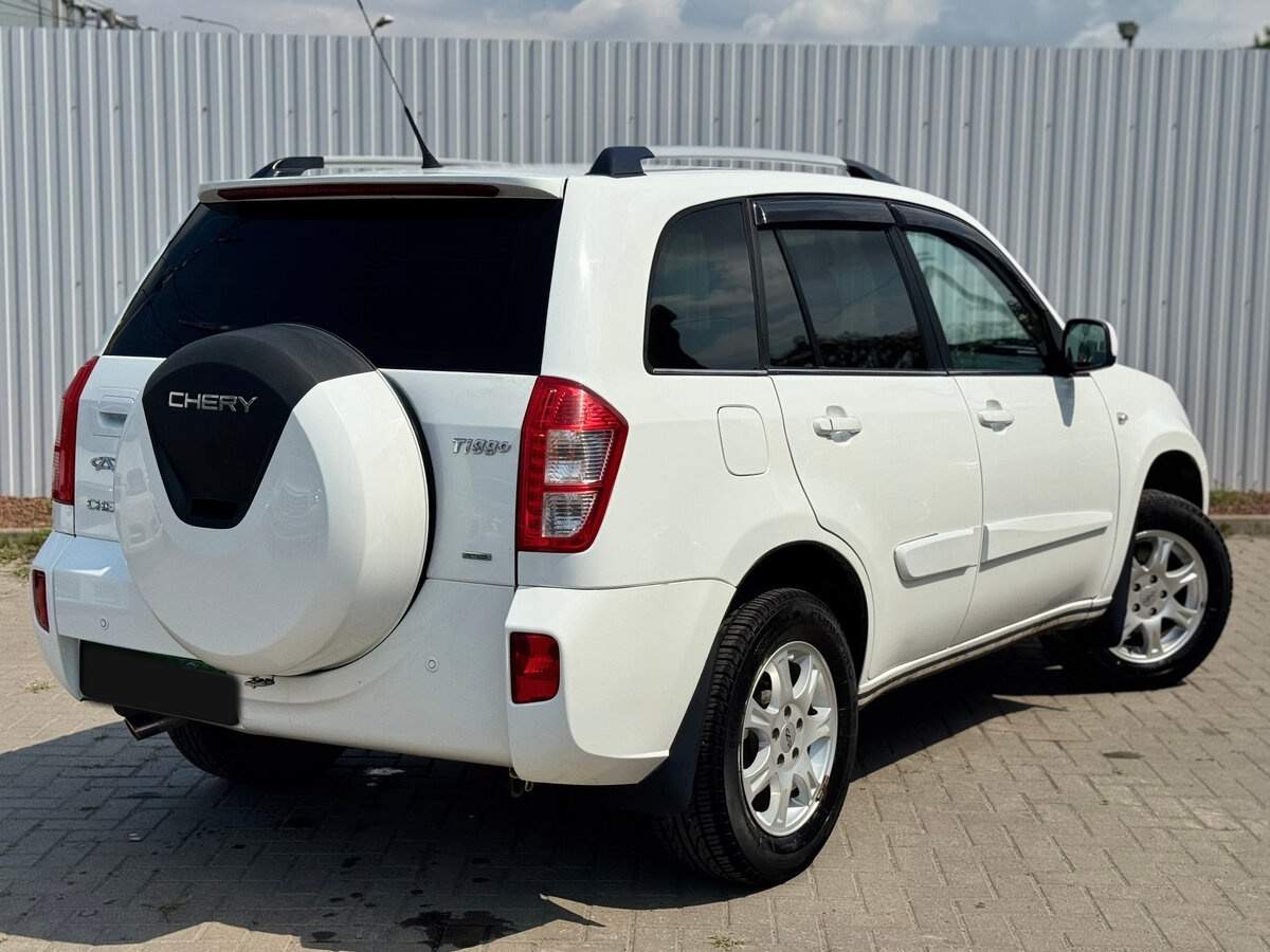 Chery Tiggo (T11) с пробегом — 2013 год. Фото: #9