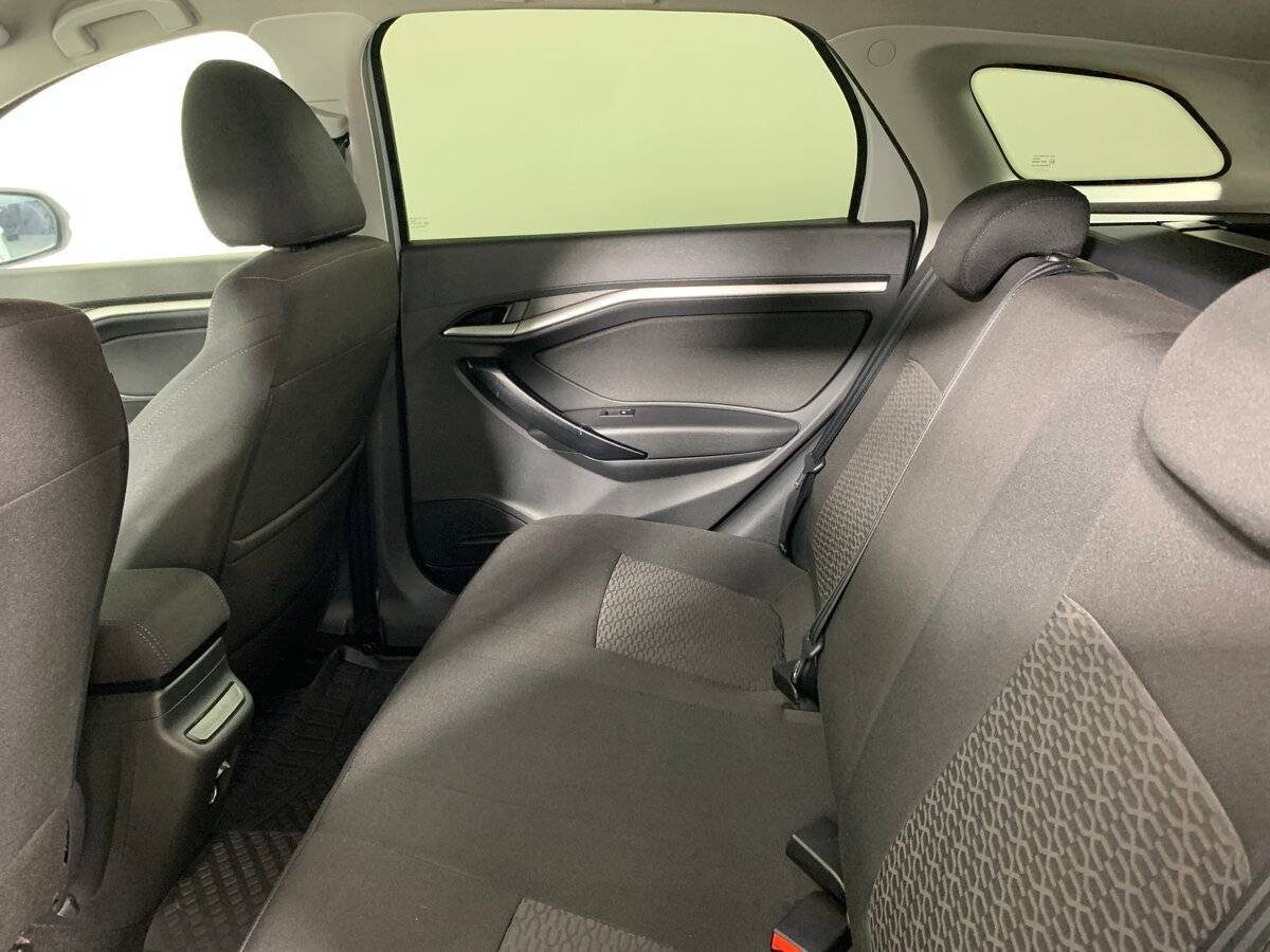 Lada (ВАЗ) Vesta с пробегом — 2021 год. Фото: #17