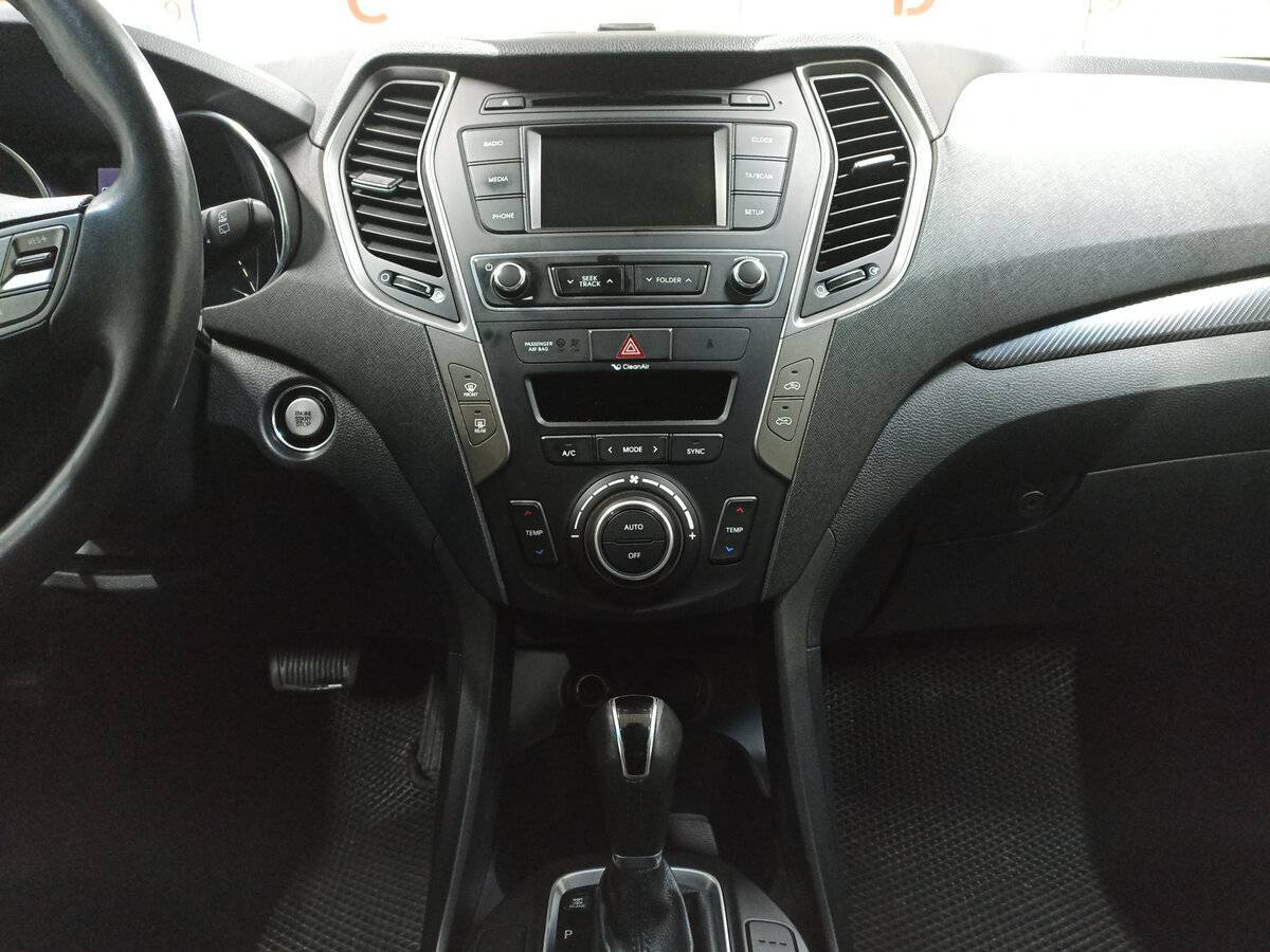 Hyundai Santa Fe с пробегом — 2015 год. Фото: #14