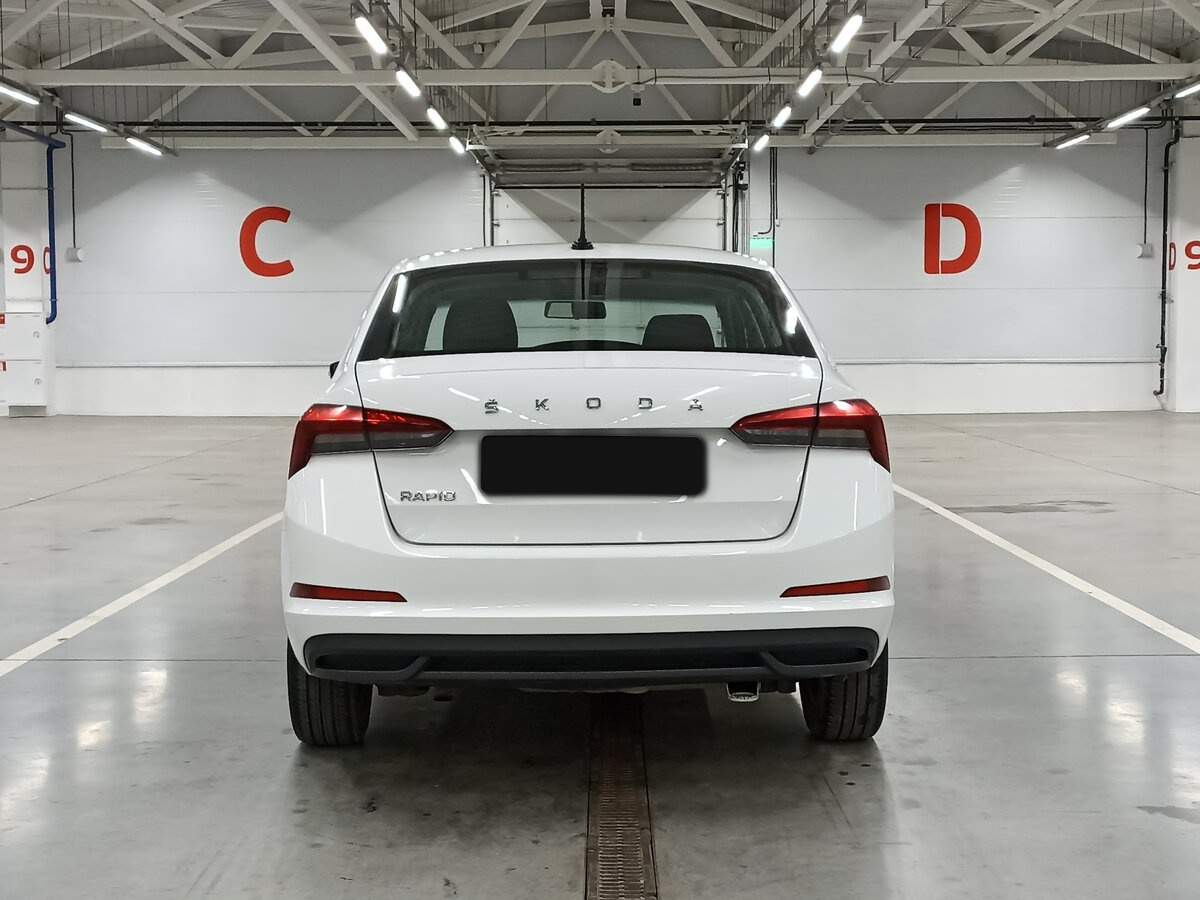 Skoda Rapid с пробегом — 2021 год. Фото: #5