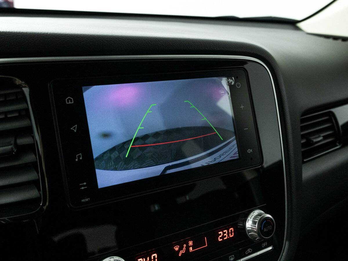 Mitsubishi Outlander с пробегом — 2021 год. Фото: #16