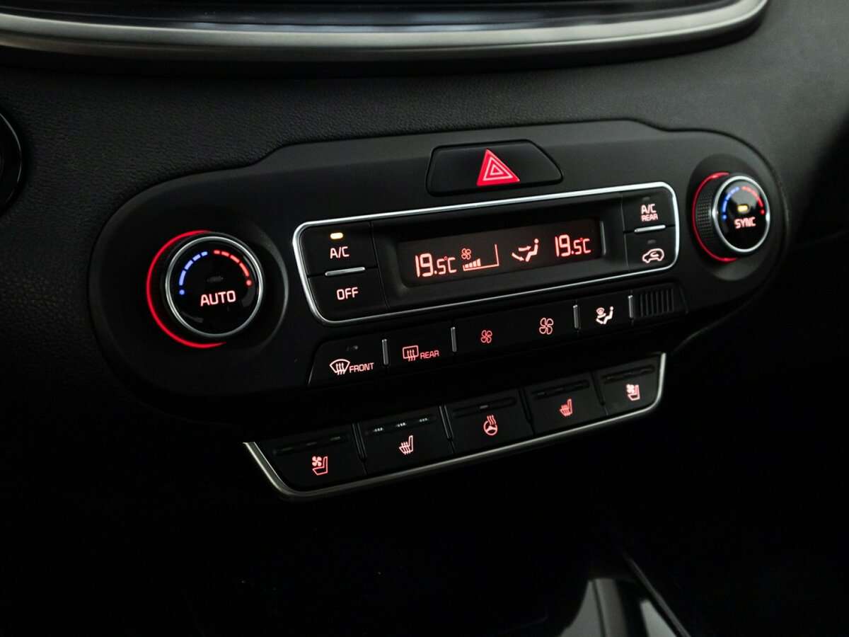 Kia Sorento с пробегом — 2018 год. Фото: #25