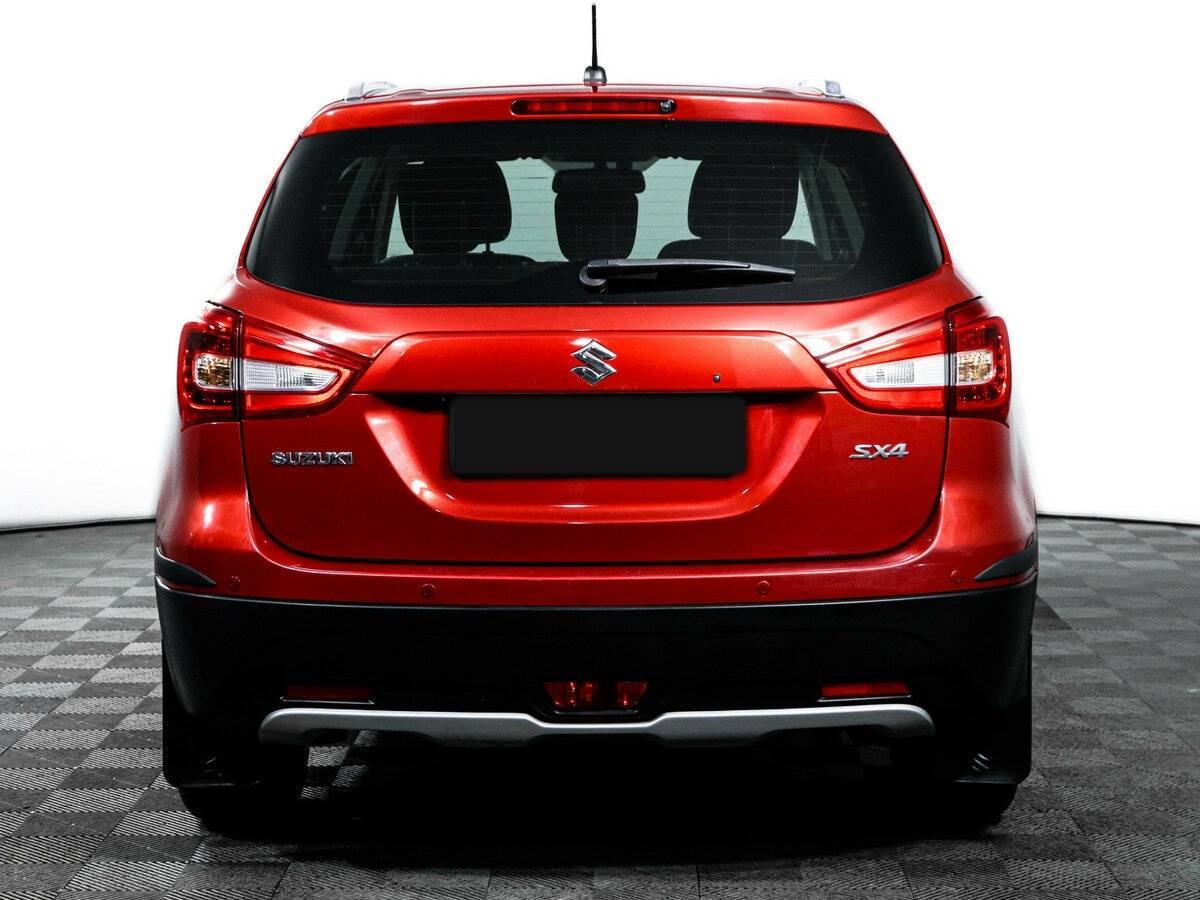 Suzuki SX4 с пробегом — 2016 год. Фото: #5