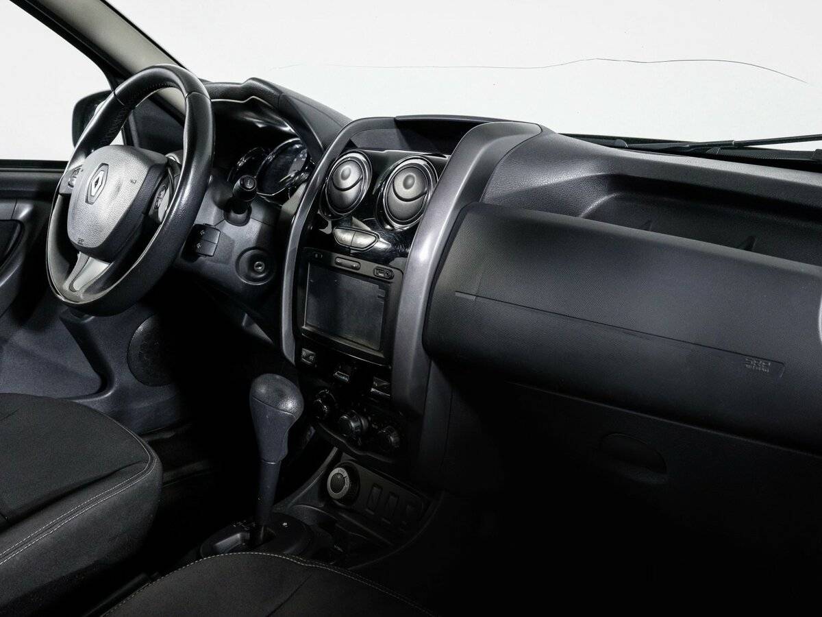 Renault Duster с пробегом — 2015 год. Фото: #8