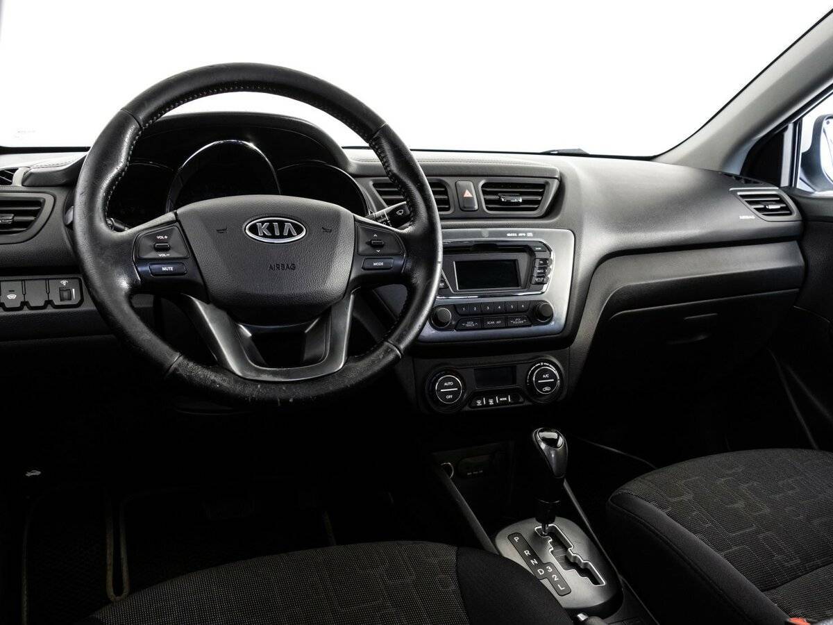 Kia Rio с пробегом — 2012 год. Фото: #8