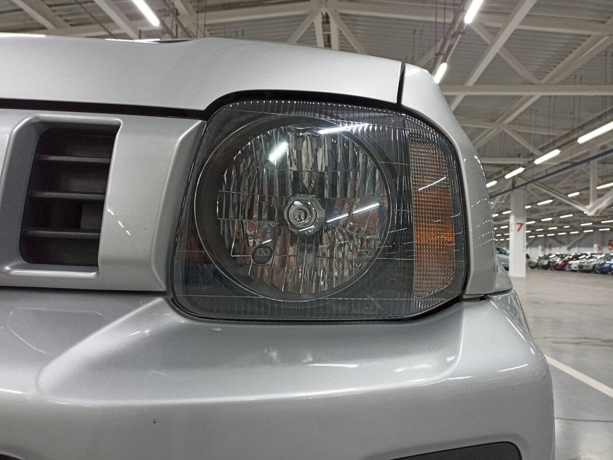 Suzuki Jimny с пробегом — 2013 год. Фото: #16