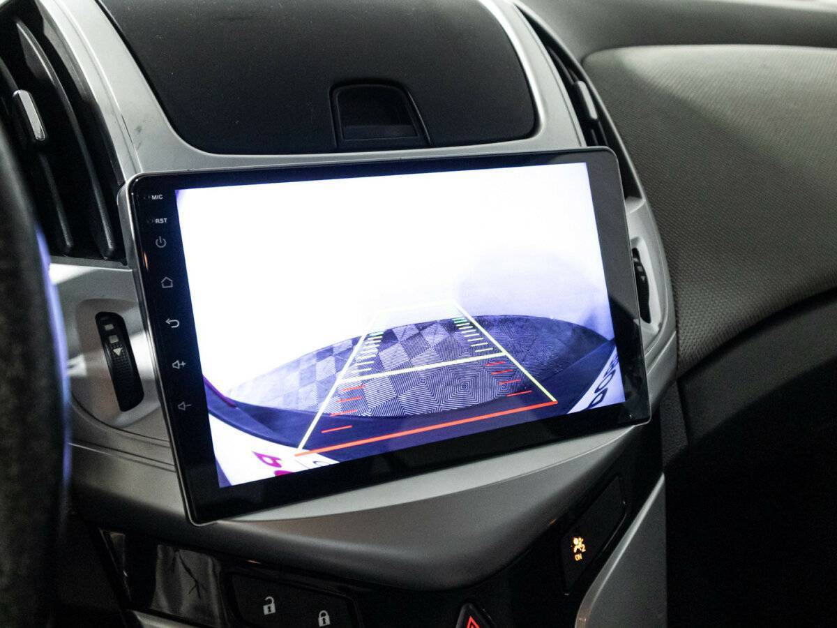 Chevrolet Cruze с пробегом — 2013 год. Фото: #15