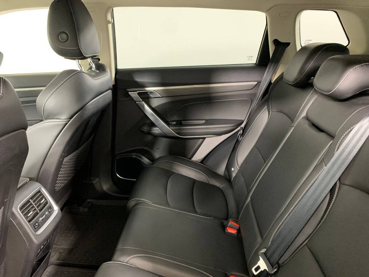 Geely Atlas Pro с пробегом — 2023 год. Фото: #18