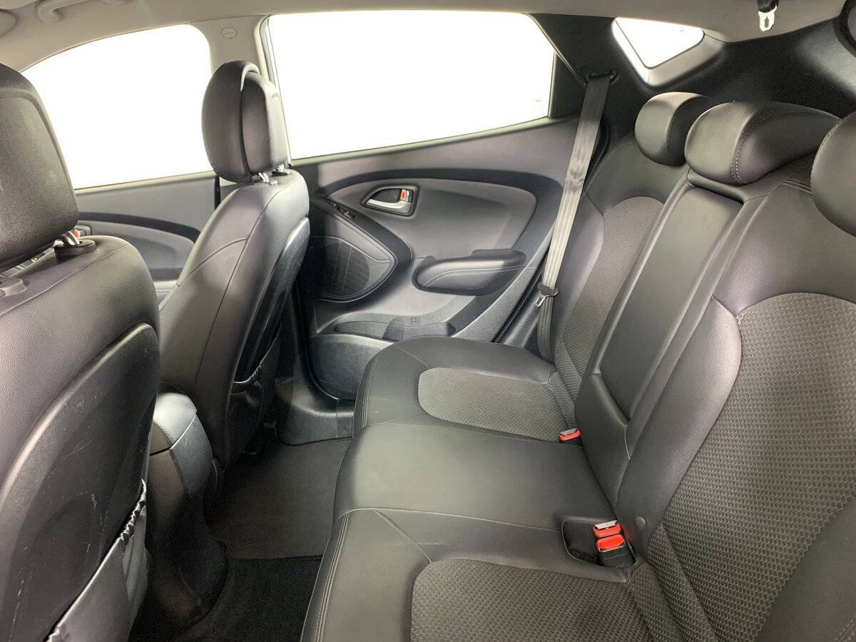 Hyundai ix35 с пробегом — 2012 год. Фото: #17