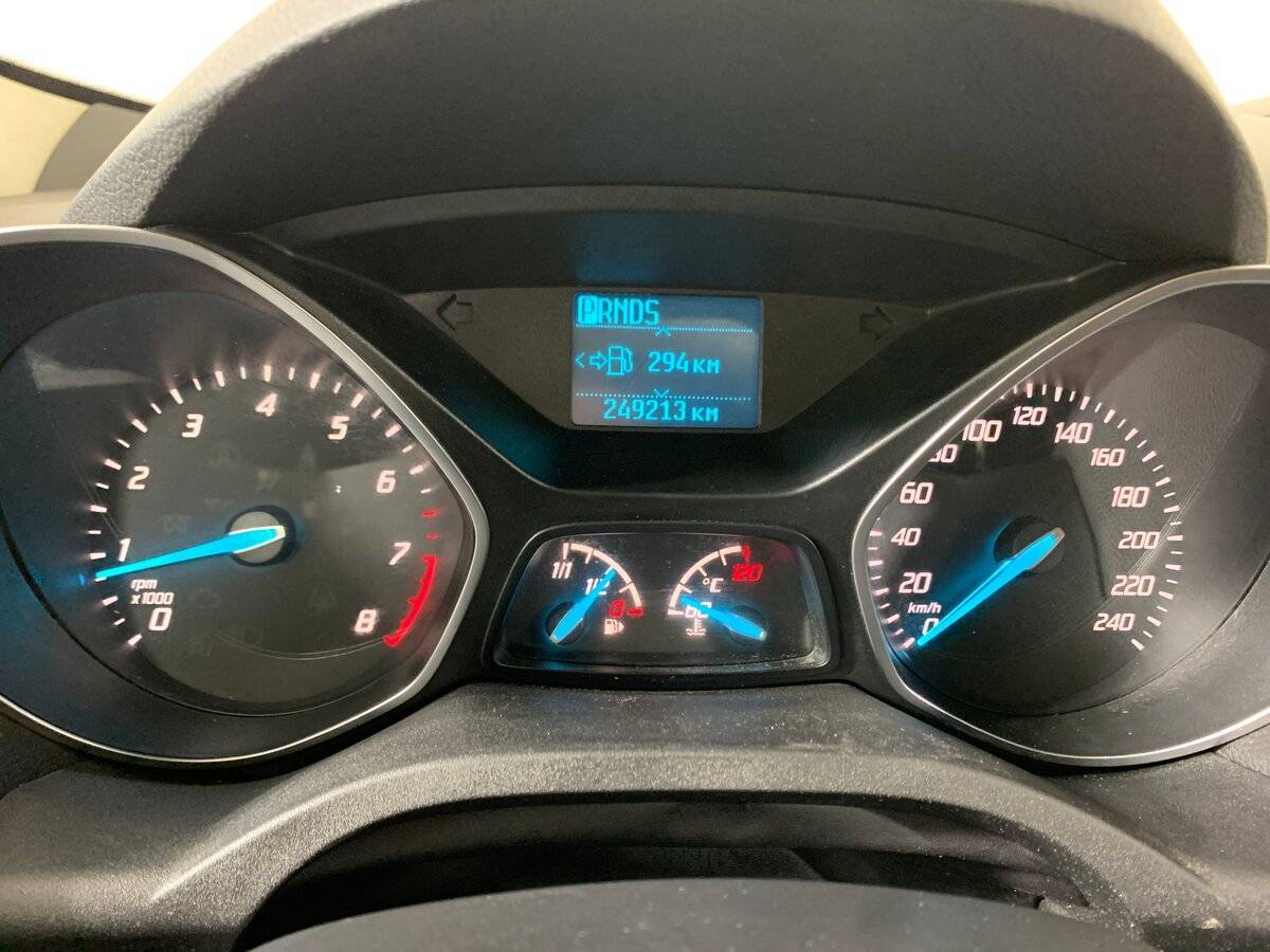 Ford Kuga с пробегом — 2016 год. Фото: #13