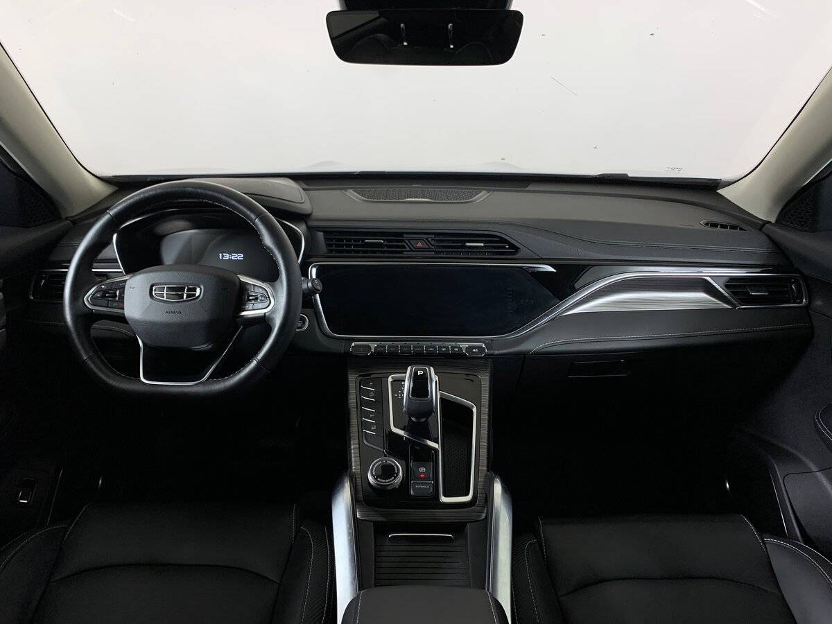 Geely Atlas Pro с пробегом — 2022 год. Фото: #11