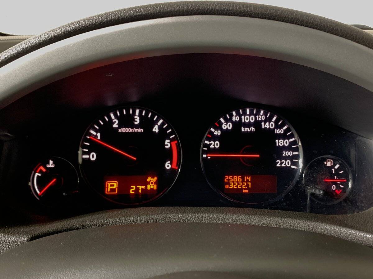 Nissan Pathfinder с пробегом — 2012 год. Фото: #13