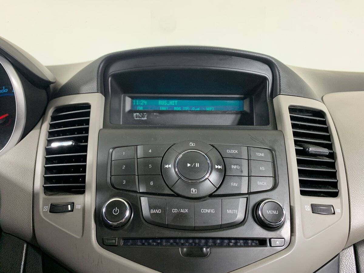 Chevrolet Cruze с пробегом — 2012 год. Фото: #14