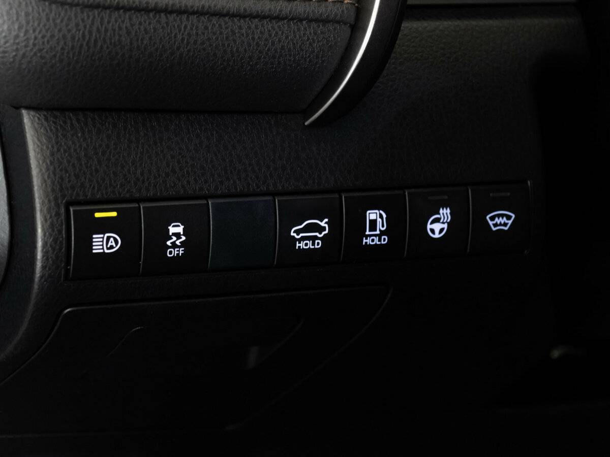 Toyota Camry с пробегом — 2019 год. Фото: #16