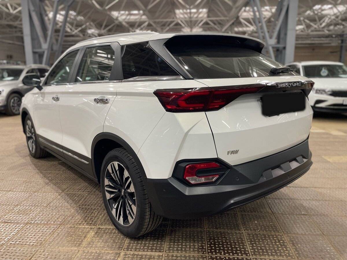 FAW Bestune T77 с пробегом — 2023 год. Фото: #7