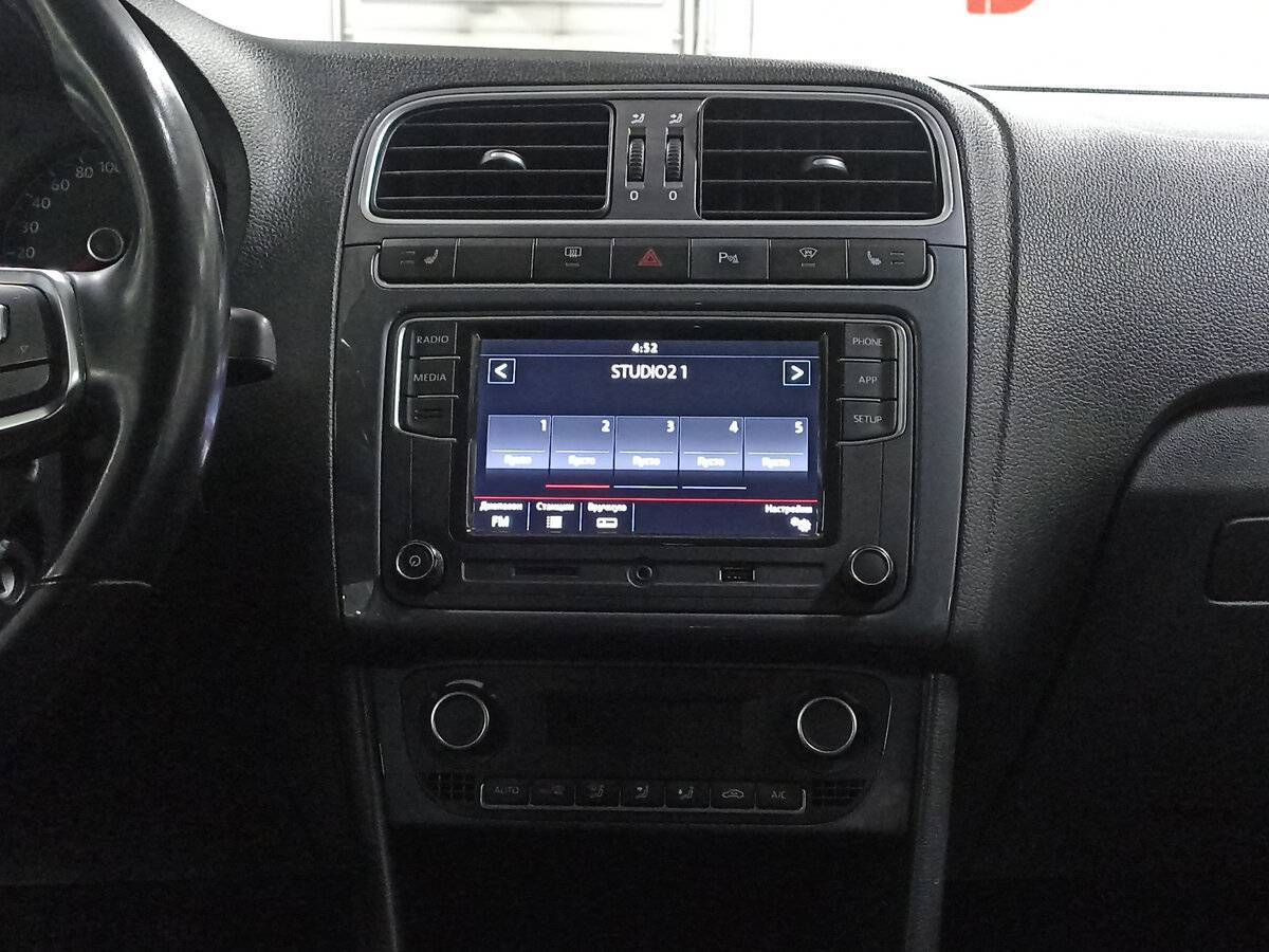 Volkswagen Polo с пробегом — 2018 год. Фото: #14