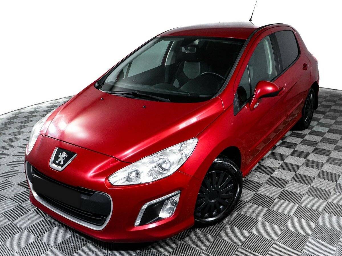 Peugeot 308 с пробегом — 2012 год. Фото: #15