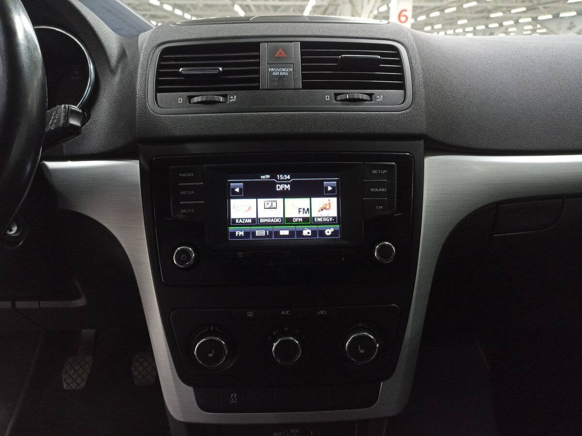 Skoda Yeti с пробегом — 2015 год. Фото: #14