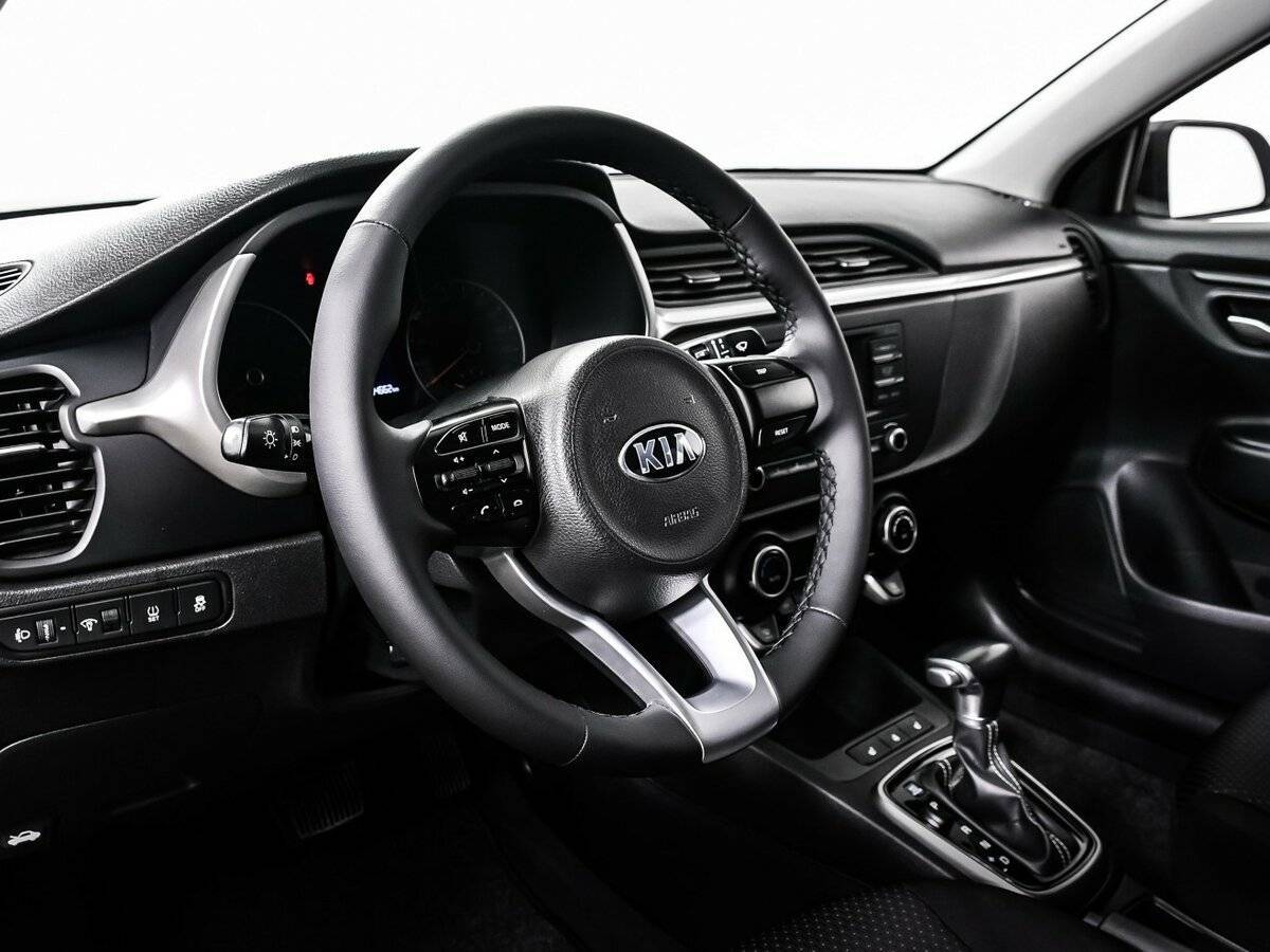 Kia Rio с пробегом — 2020 год. Фото: #12