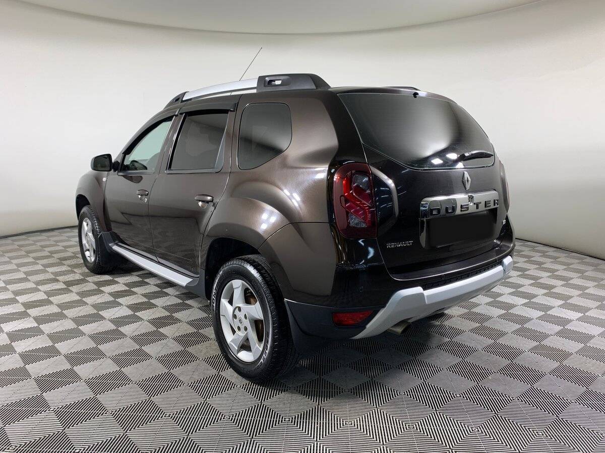 Renault Duster с пробегом — 2017 год. Фото: #6