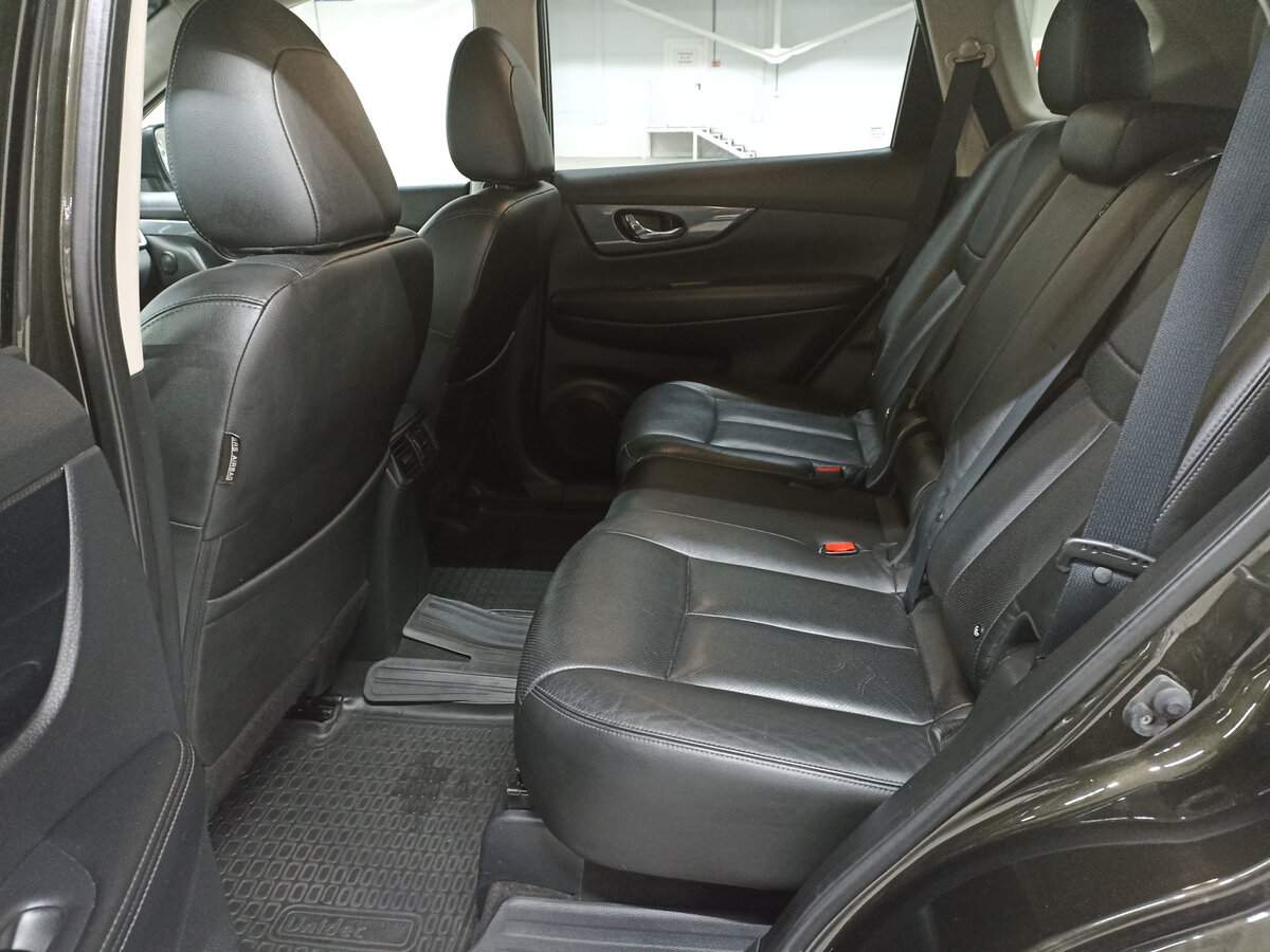 Nissan X-Trail с пробегом — 2015 год. Фото: #11