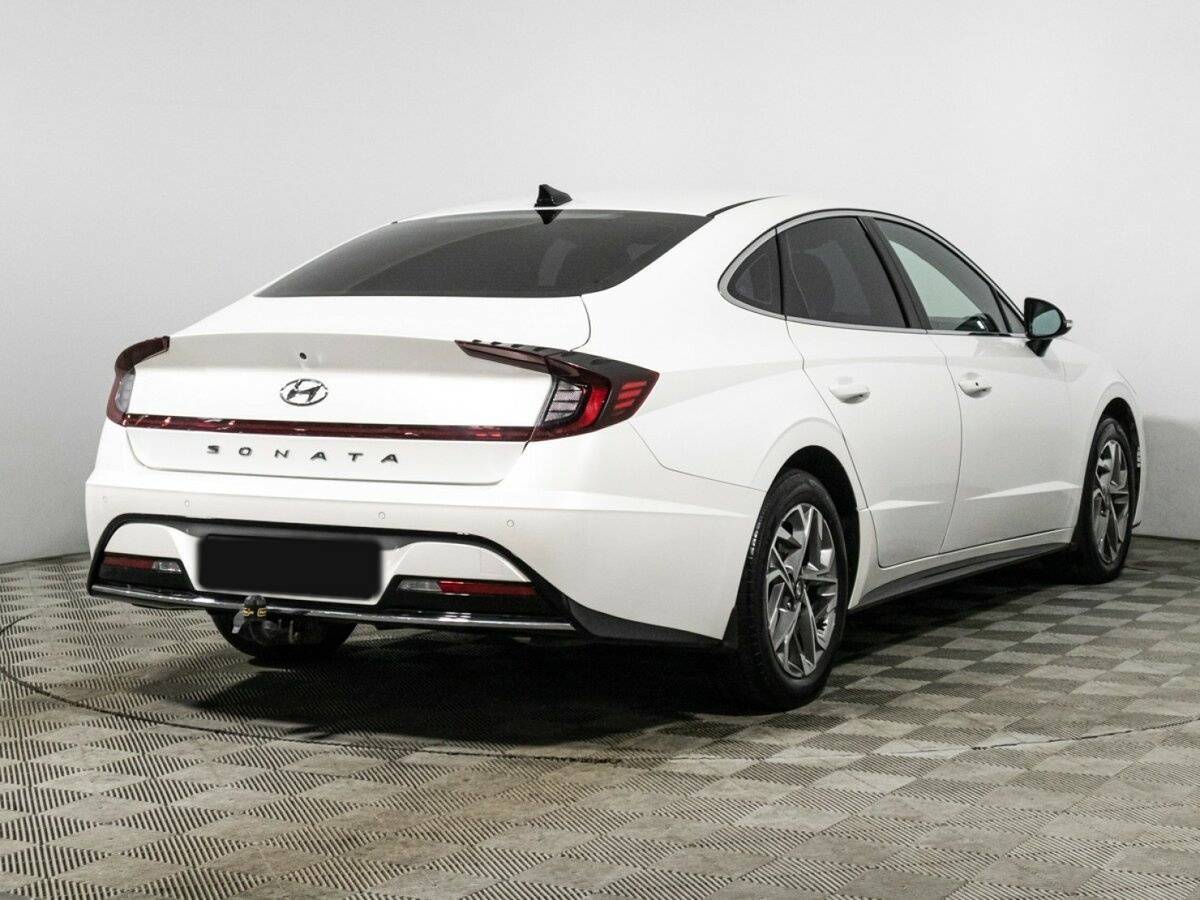 Hyundai Sonata с пробегом — 2021 год. Фото: #4
