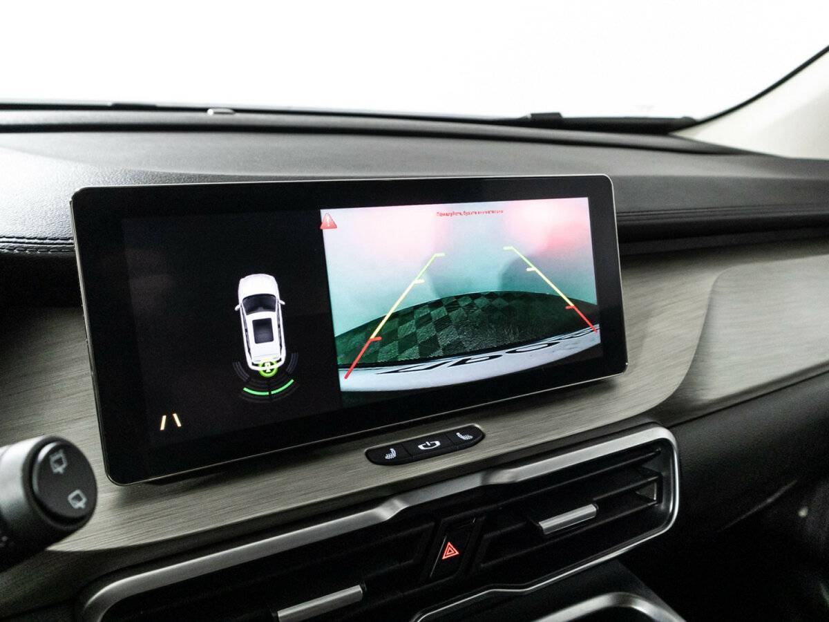 Geely Coolray с пробегом — 2023 год. Фото: #15