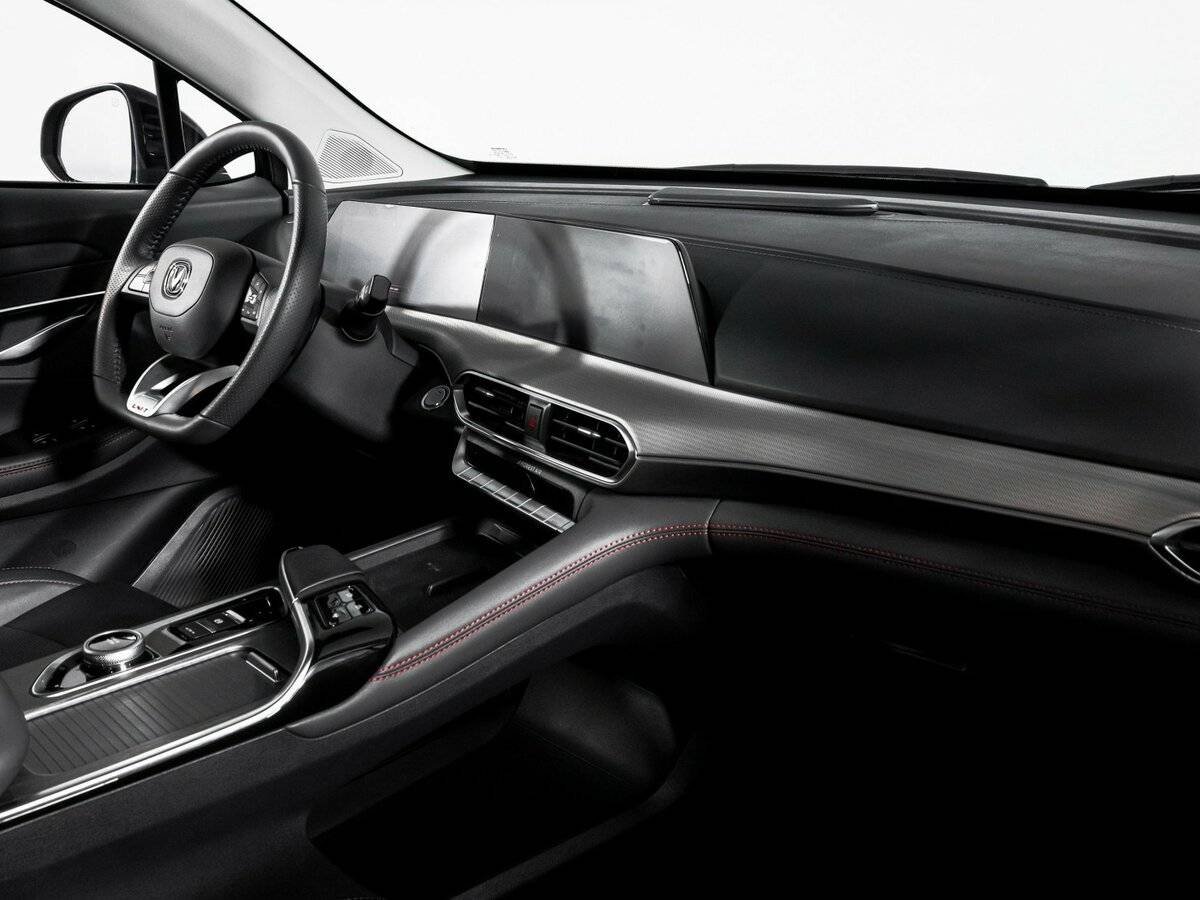 Changan UNI-T с пробегом — 2023 год. Фото: #8