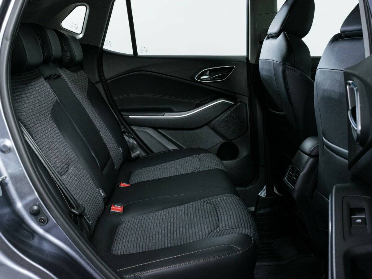 Москвич 3 с пробегом — 2023 год. Фото: #8