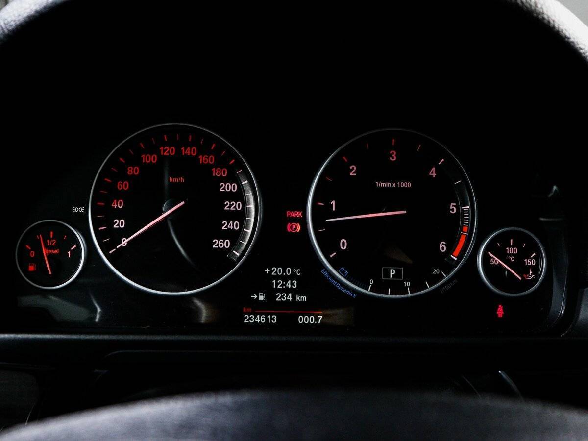 BMW 5 серии с пробегом — 2012 год. Фото: #10