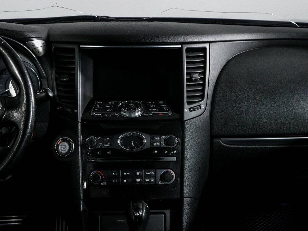 Infiniti FX с пробегом — 2012 год. Фото: #12