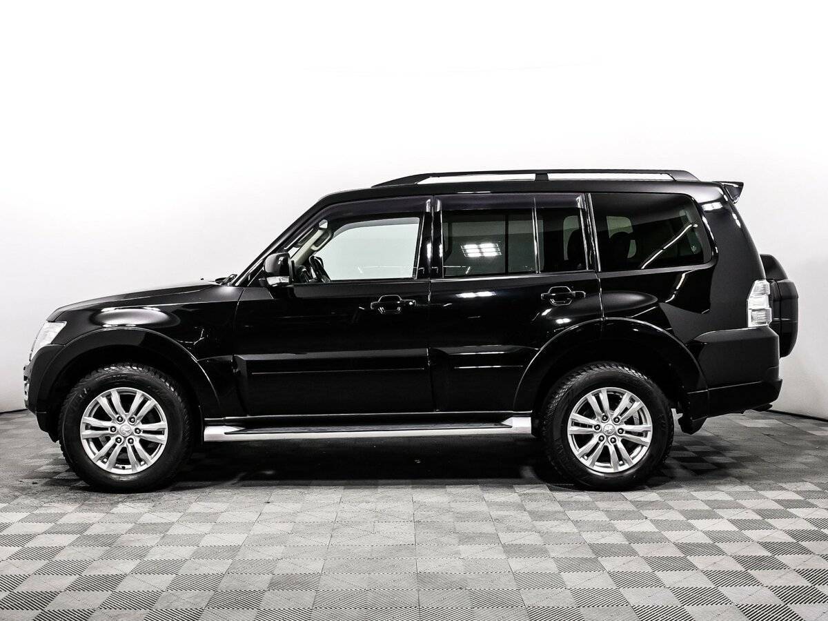 Mitsubishi Pajero с пробегом — 2015 год. Фото: #7