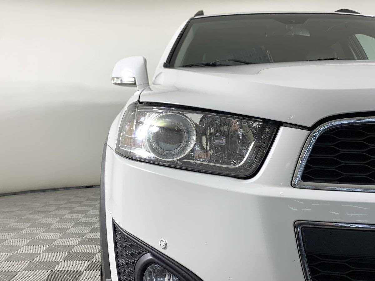 Chevrolet Captiva с пробегом — 2014 год. Фото: #9