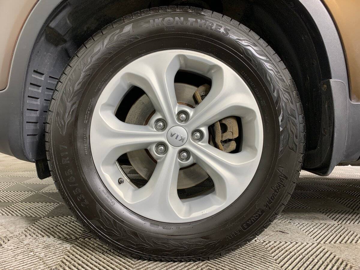 Kia Sorento с пробегом — 2017 год. Фото: #8