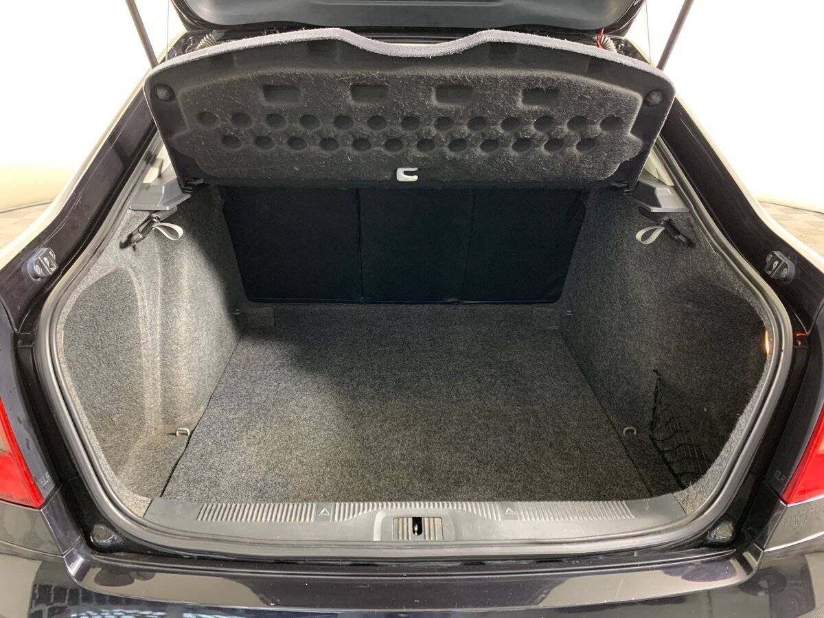 Skoda Octavia с пробегом — 2012 год. Фото: #18