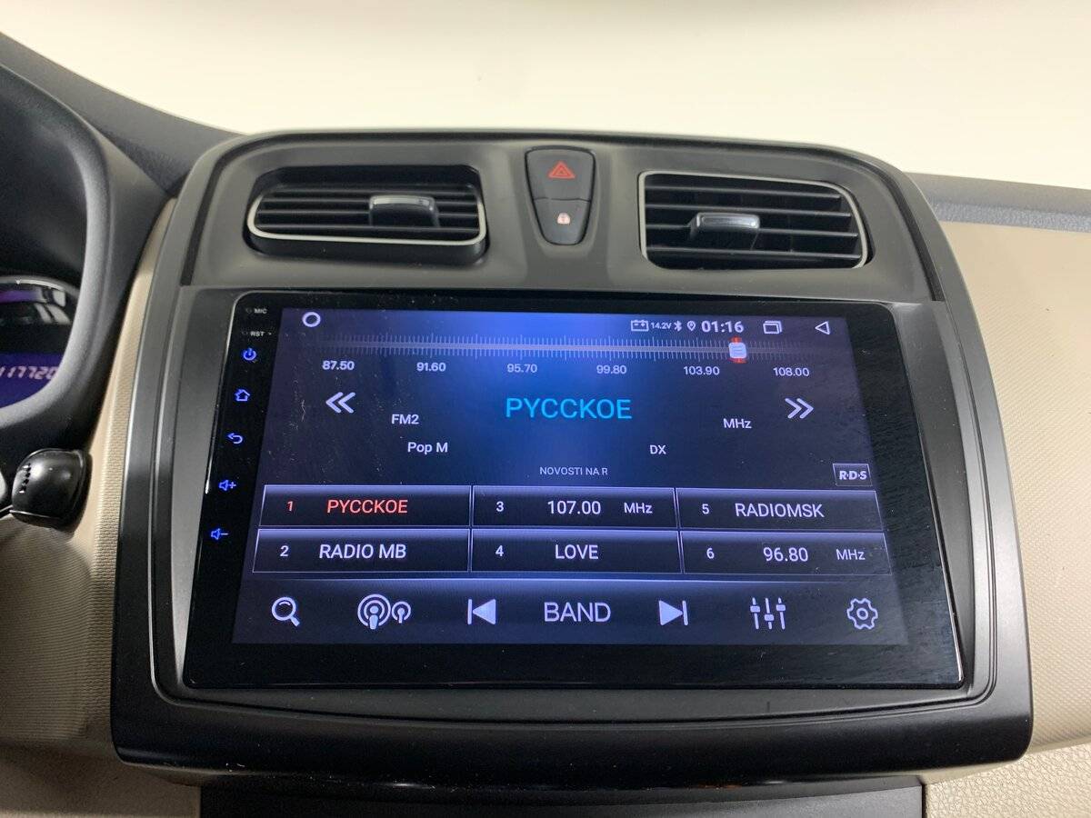 Renault Logan с пробегом — 2015 год. Фото: #14