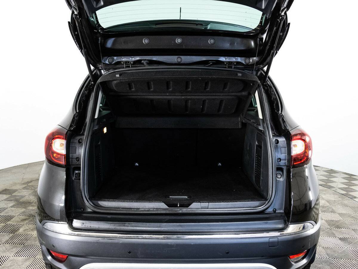 Renault Kaptur с пробегом — 2018 год. Фото: #15