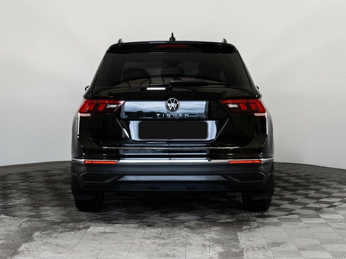 Volkswagen Tiguan с пробегом — 2021 год. Фото: #4