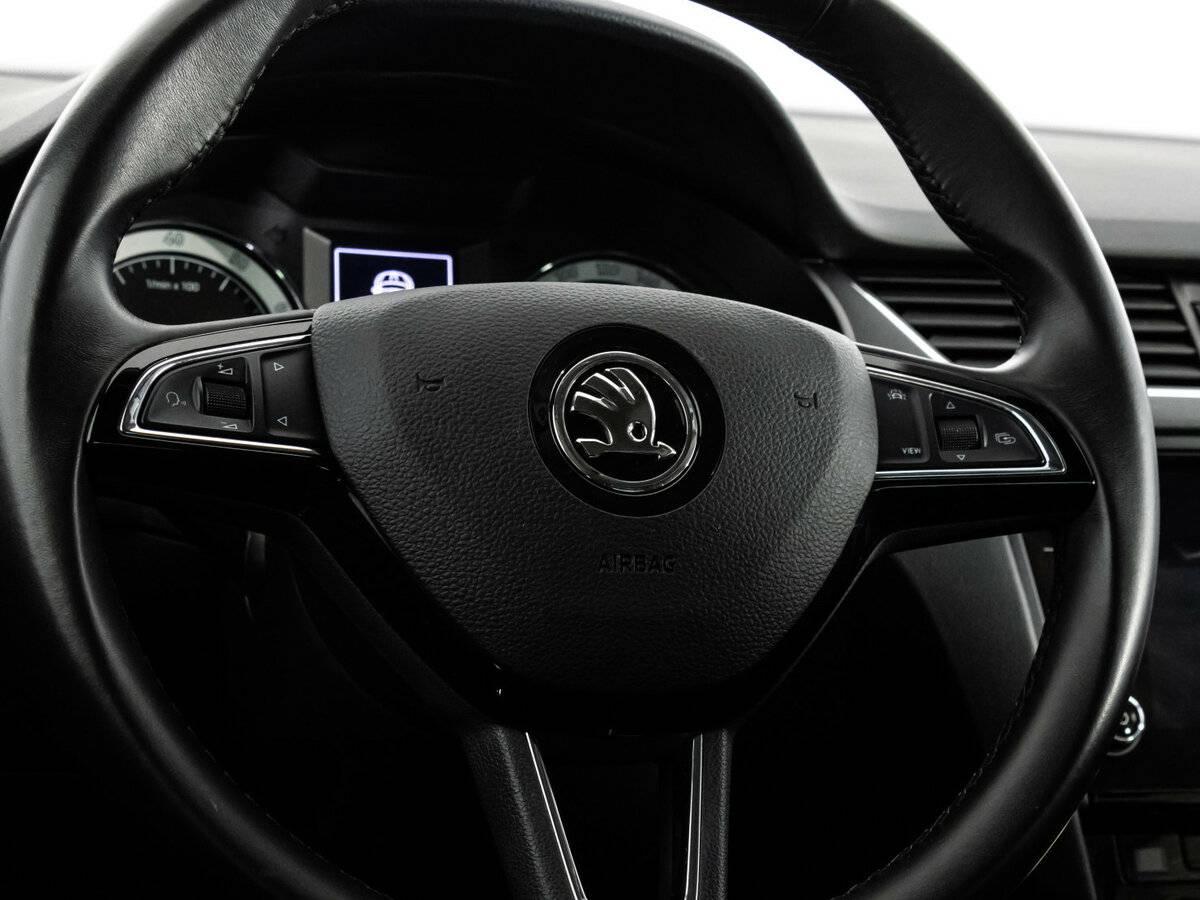 Skoda Octavia с пробегом — 2020 год. Фото: #9