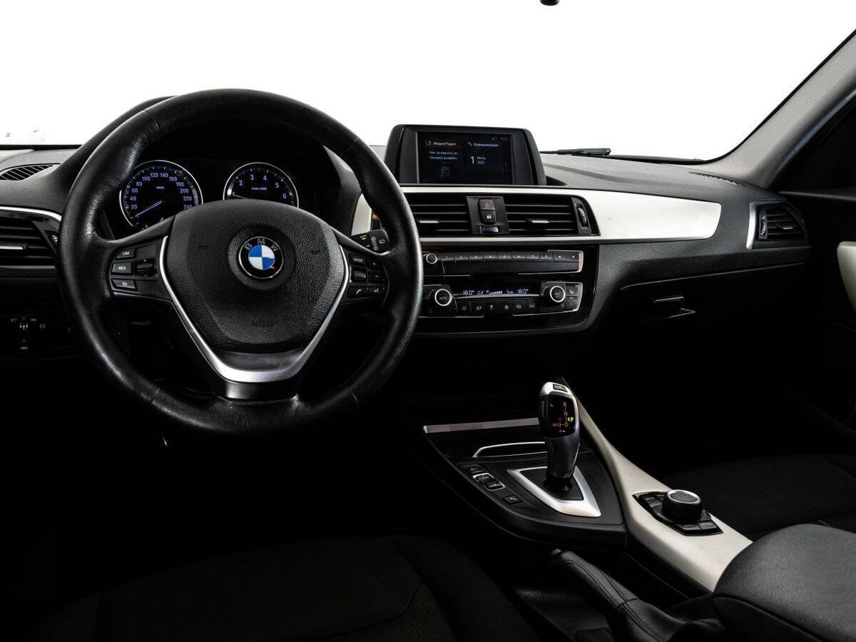 BMW 1 серии с пробегом — 2017 год. Фото: #11
